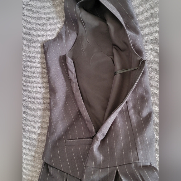 Sincerely Jules Pinstripe Pleated Mini Vest Dress Women's M Y2K Preppy LIKE NEW - Picture 11 of 12